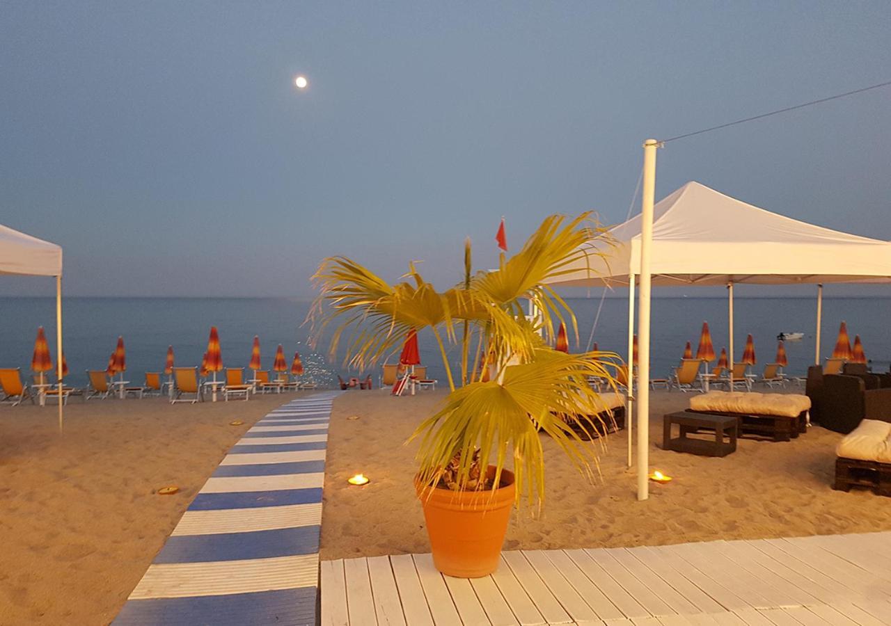 Hotel Federica رياس مارينا المظهر الخارجي الصورة
